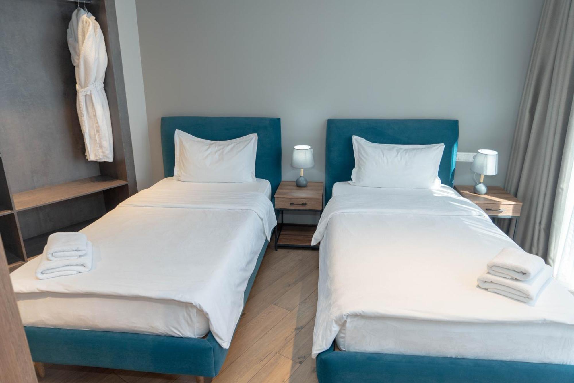 Gastello Hotel ビシュケク エクステリア 写真