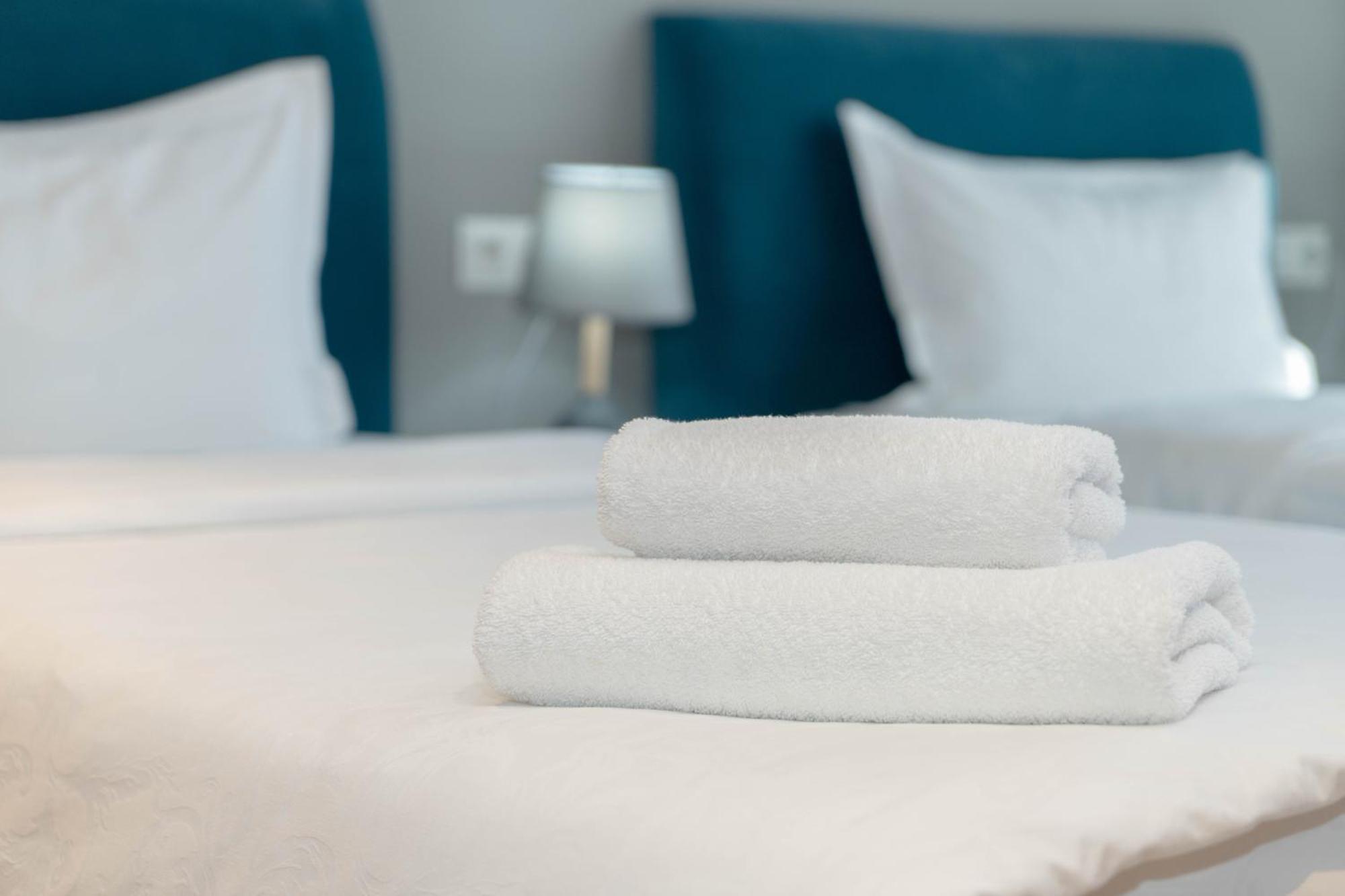Gastello Hotel ビシュケク エクステリア 写真