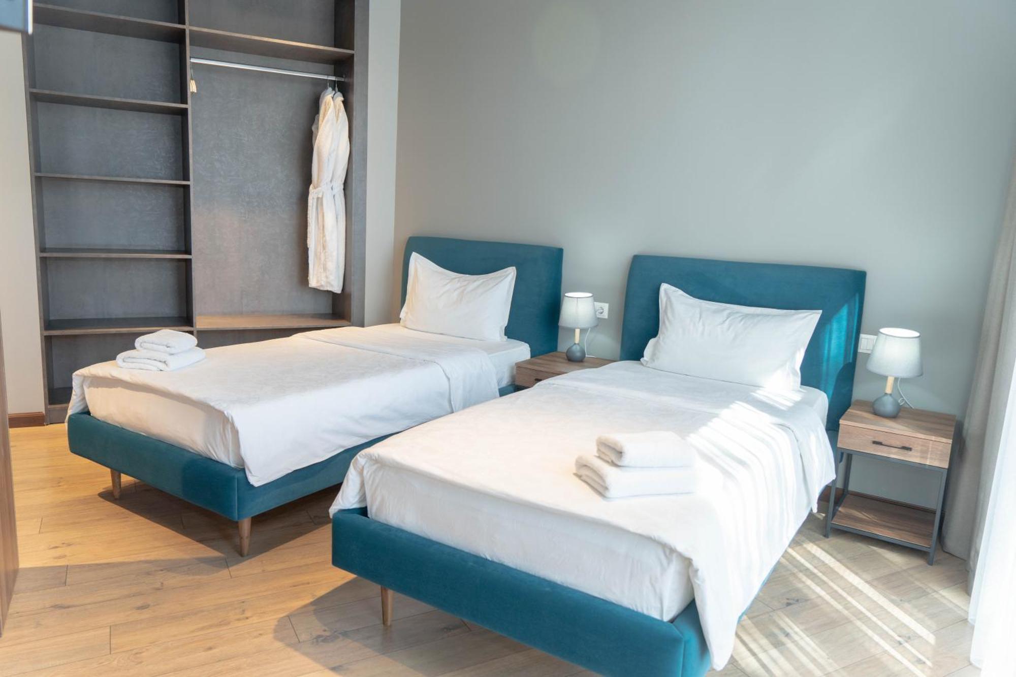 Gastello Hotel ビシュケク エクステリア 写真